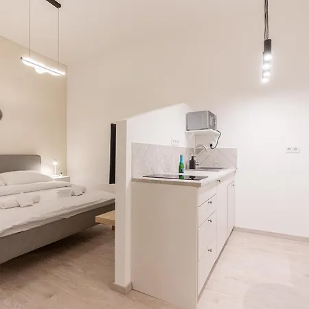 Kl31 - Urban Escape - Prime Location - Klauzal Square By Bqa
