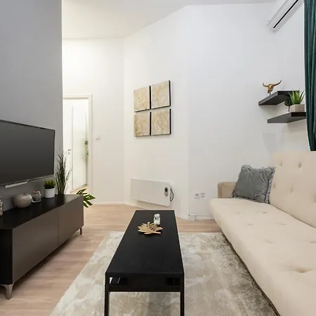 Kl31 - Urban Escape - Prime Location - Klauzal Square By Bqa 부다페스트
