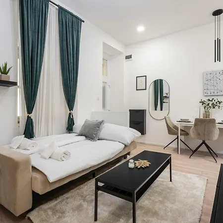 Kl31 - Urban Escape - Prime Location - Klauzal Square By Bqa Apartmán Budapešť