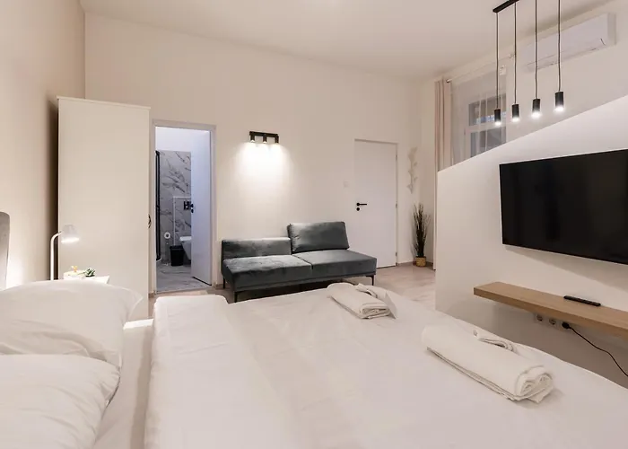 Kl31 - Urban Escape - Prime Location - Klauzal Square By Bqa *
